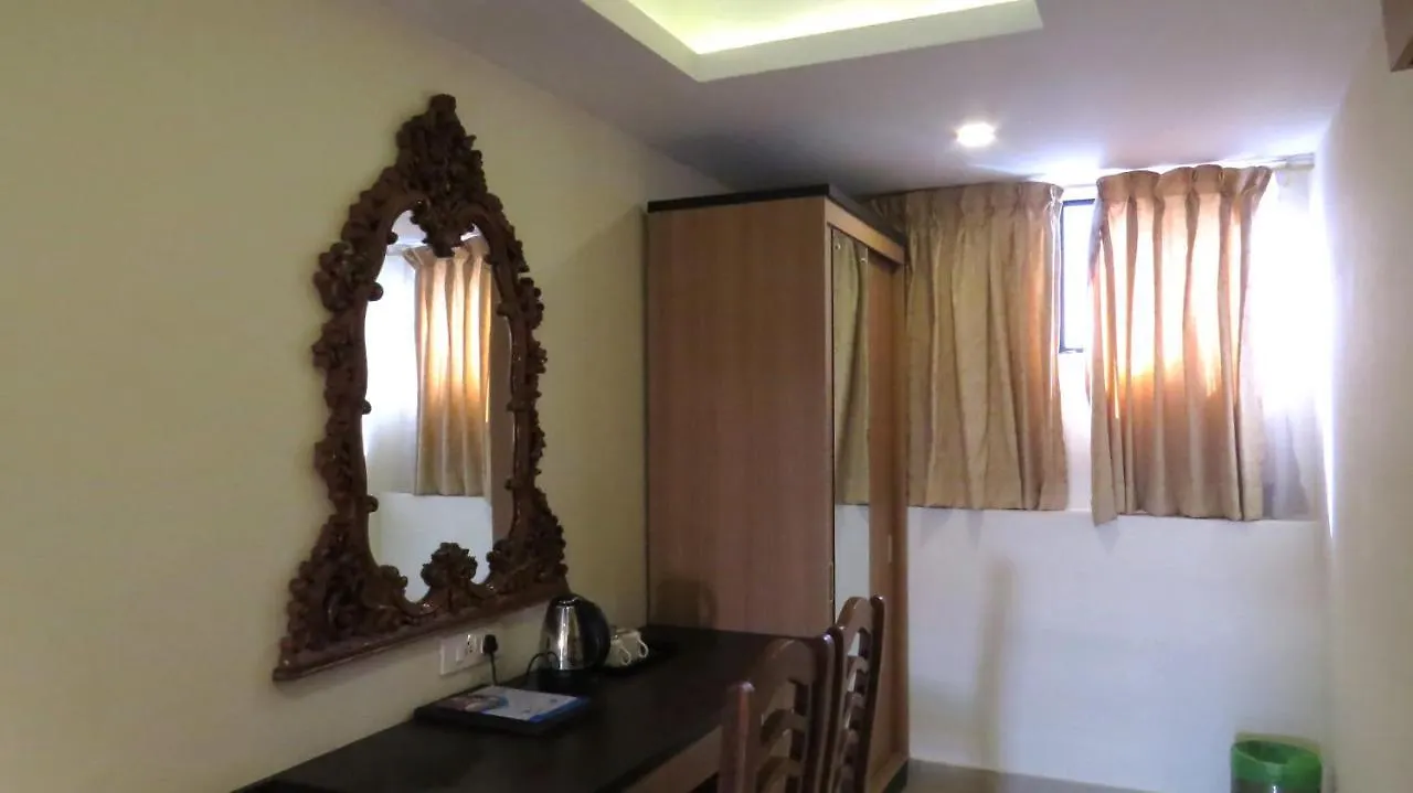Hotel Rajadhani Thiruvananthapuram 2*,